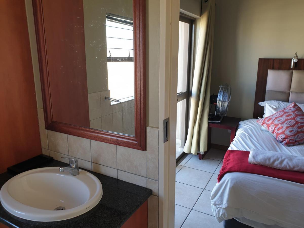 Grosvenor Apartments Pretoria-Noord Exteriér fotografie